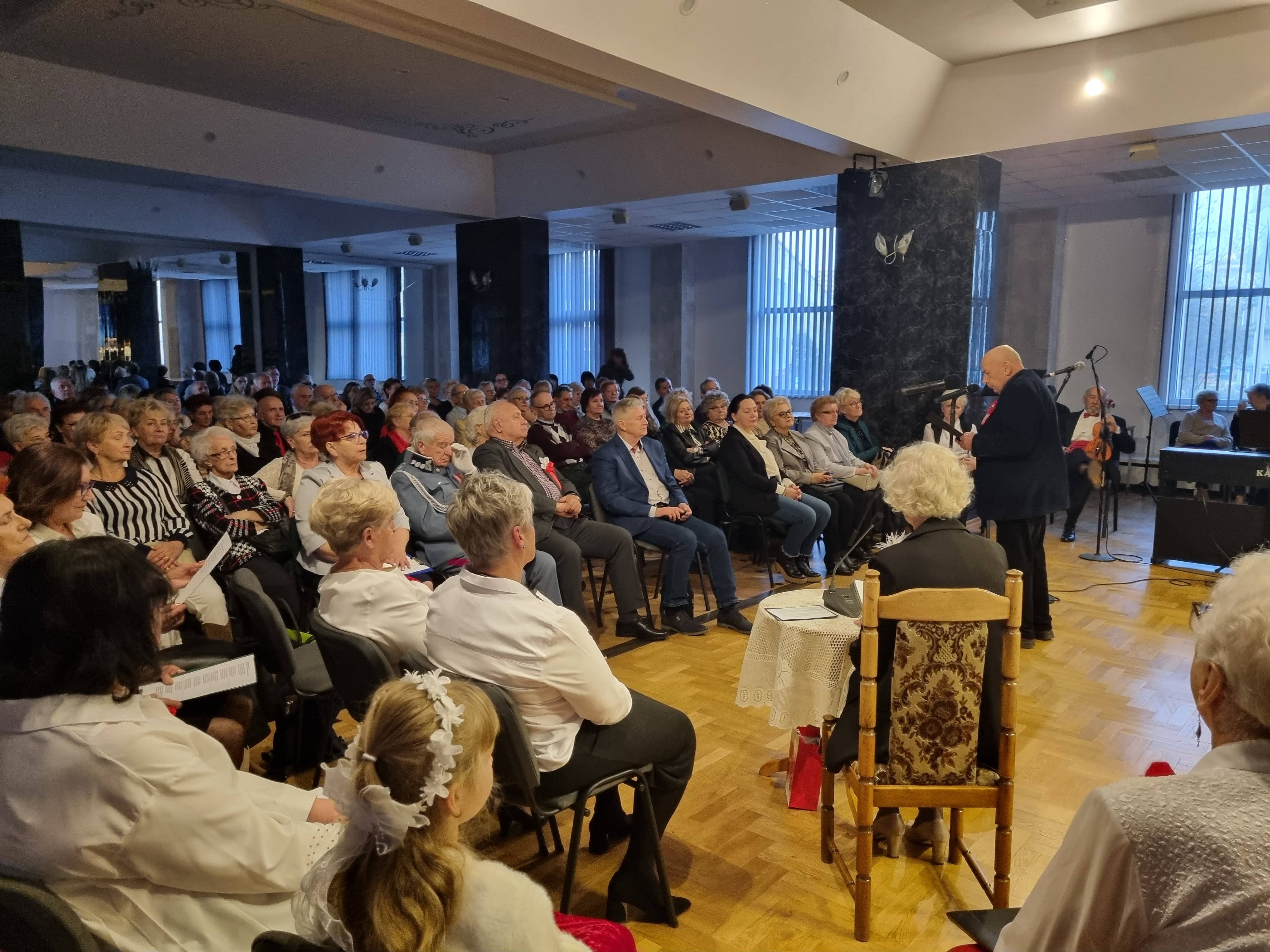 spektakl teatralno muzyczny