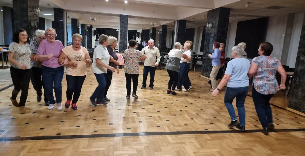 Taniec rekreacyjny dla seniorów - fotorelacja